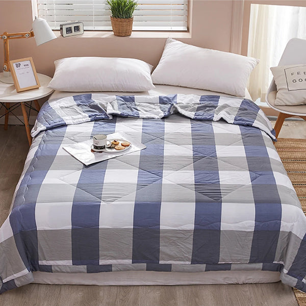 Skin-friendly Blue Thin Quilt (59.06" W x 78.74" L)