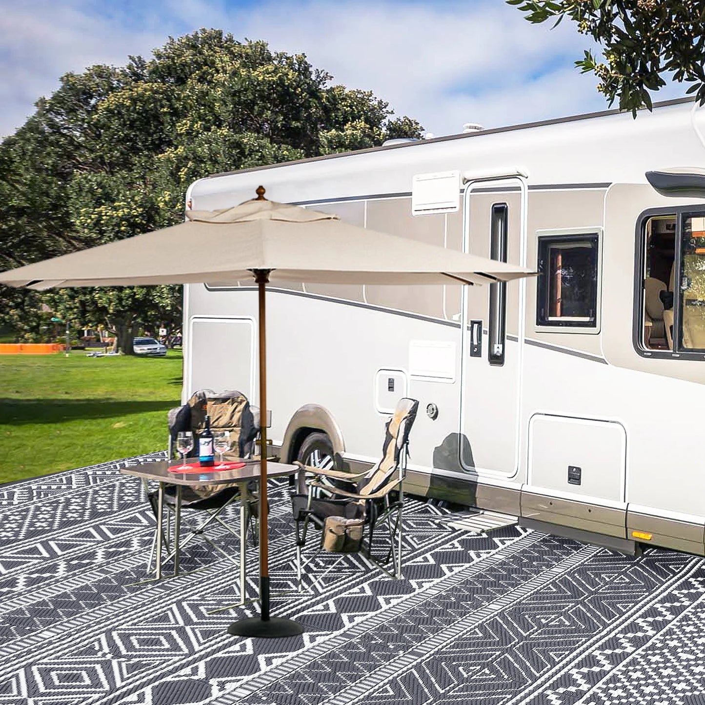 5x8 Outdoor Rug, Waterproof & Reversible